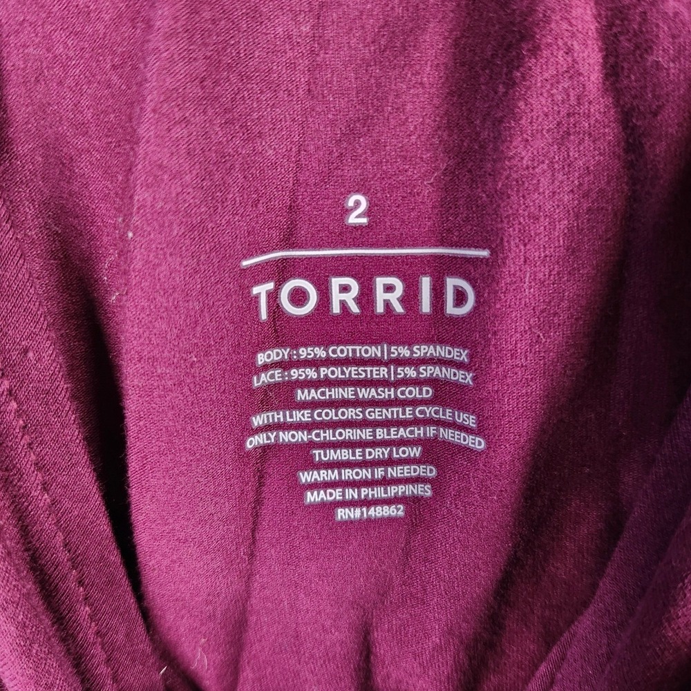 Torrid Burgundy Lace Tunic Top Keyhole Neck Long Sleeve Women‎ Size 2 18/20 Goth - Picture 3 of 14